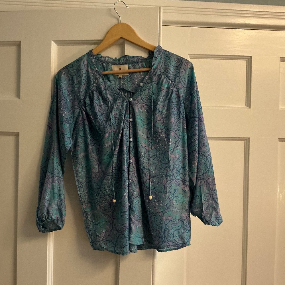 Beautiful Hannah Artwear 100% Silk Blouse - “Sweet Pea” - Size 0